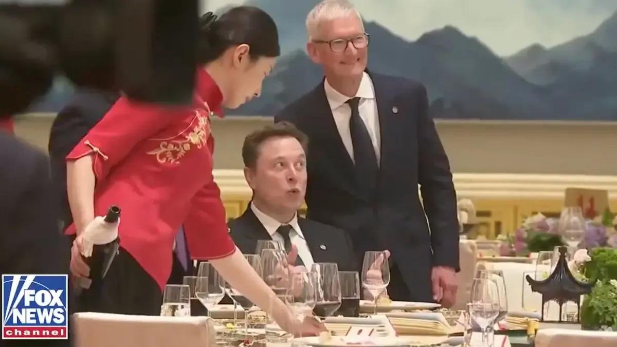 现居住在美国的马斯克拥有南非、加拿大、美国三重国籍，拥有豪资，生活方面居然有14