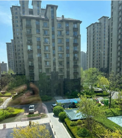我今天才知道一件事事！一个同学，俩口子，在城市打工，租房子住，昨天夜里同学去医