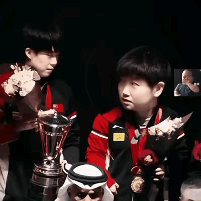 其实我已经快出坑了，却被这张图又拉回来了！头大的以为自己聪明，就在捧杯的时