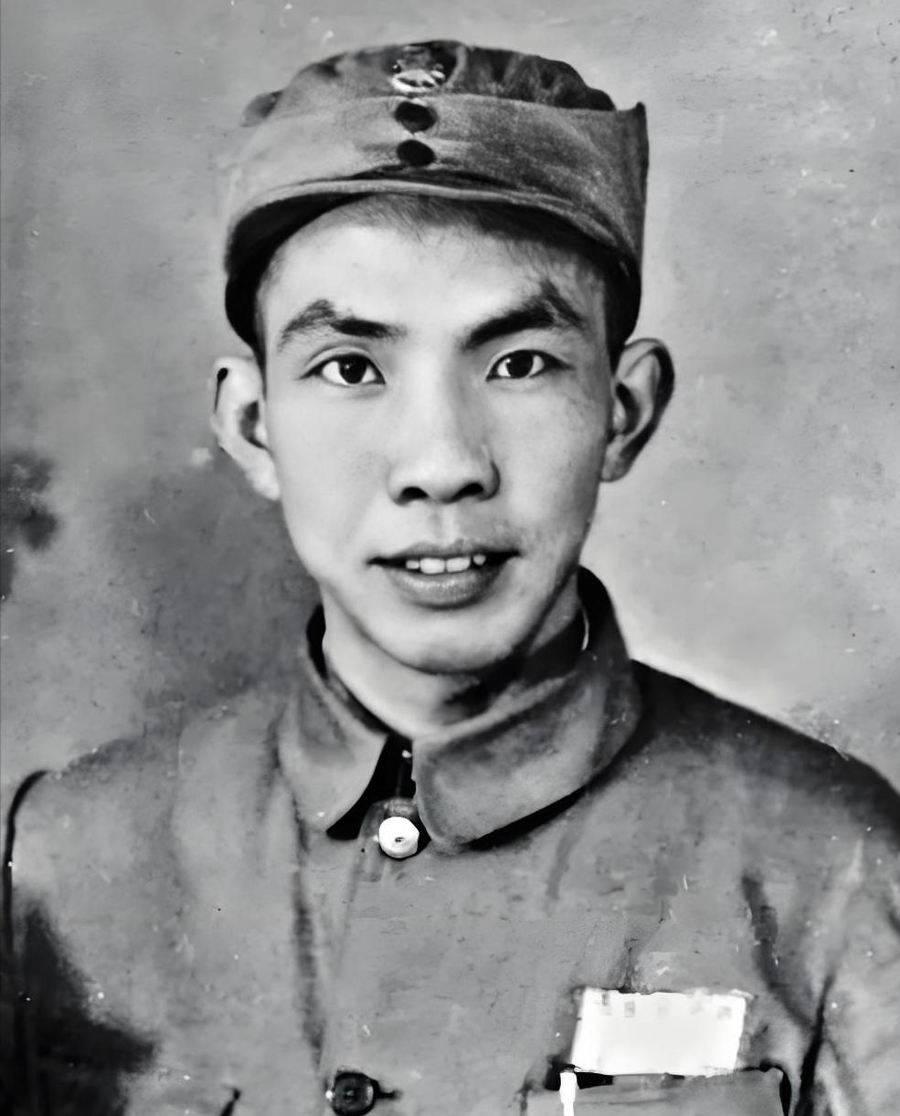 1950年，战地摄影师沙飞因枪杀日本医生被判死刑。聂荣臻签发判决书时，沉默了很久