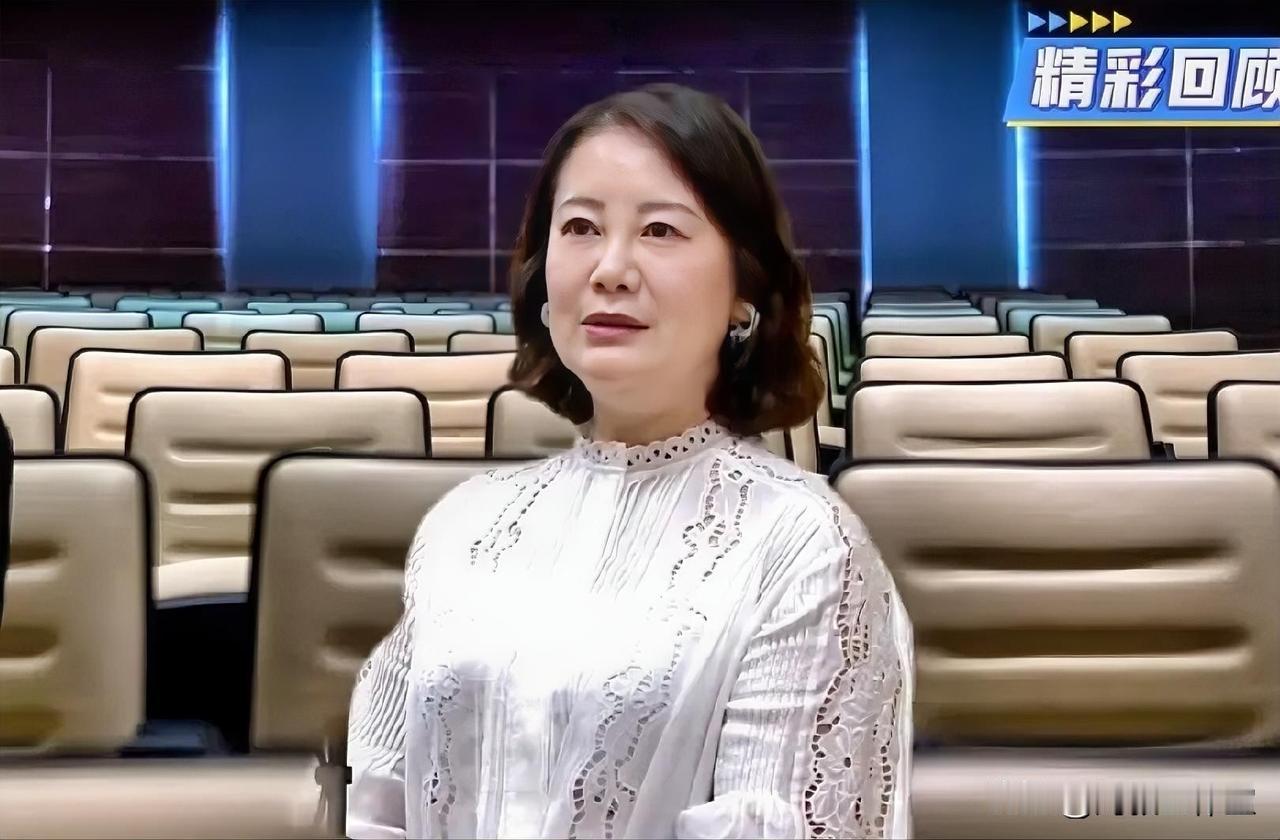 吴思瑶回击郑丽文:她已经离开民进党很久了，她也完全背离了自己的初衷，她显然已经