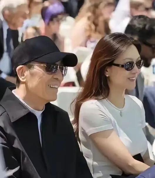 不得不佩服，老谋子的眼光就是厉害！当年看陈婷，无论颜值和气质都不及巩俐十分之一，