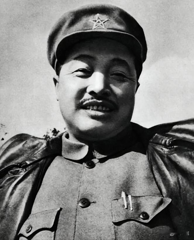 独特的贺龙十大元帅谁最特殊？应该是贺龙。为什么呢？因为在十大元帅都没有露头，