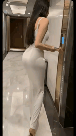 这是什么类型的身材呀？这是螳螂吗。[爱心][爱心][爱心][爱心][爱心][舔