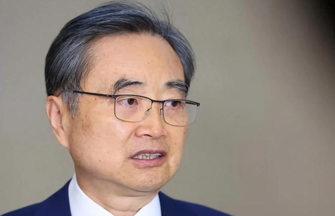 韩外长说“中国给邻国造成困扰”？韩总统办公室慌忙澄清：不是那个意思……日前韩国
