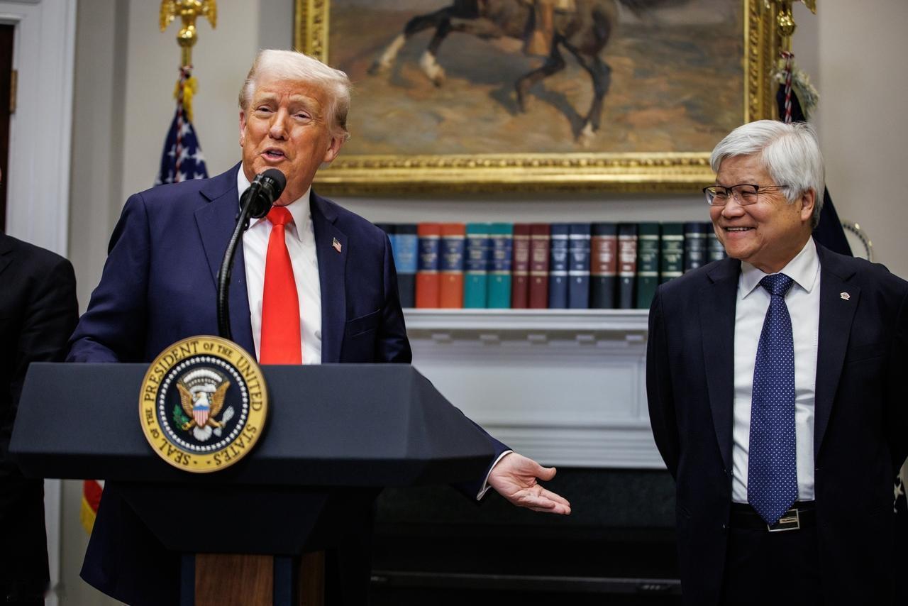 中美芯片战真的降温了？美国这波操作，直接给咱们芯片产业送了个关键缓冲期！12月2