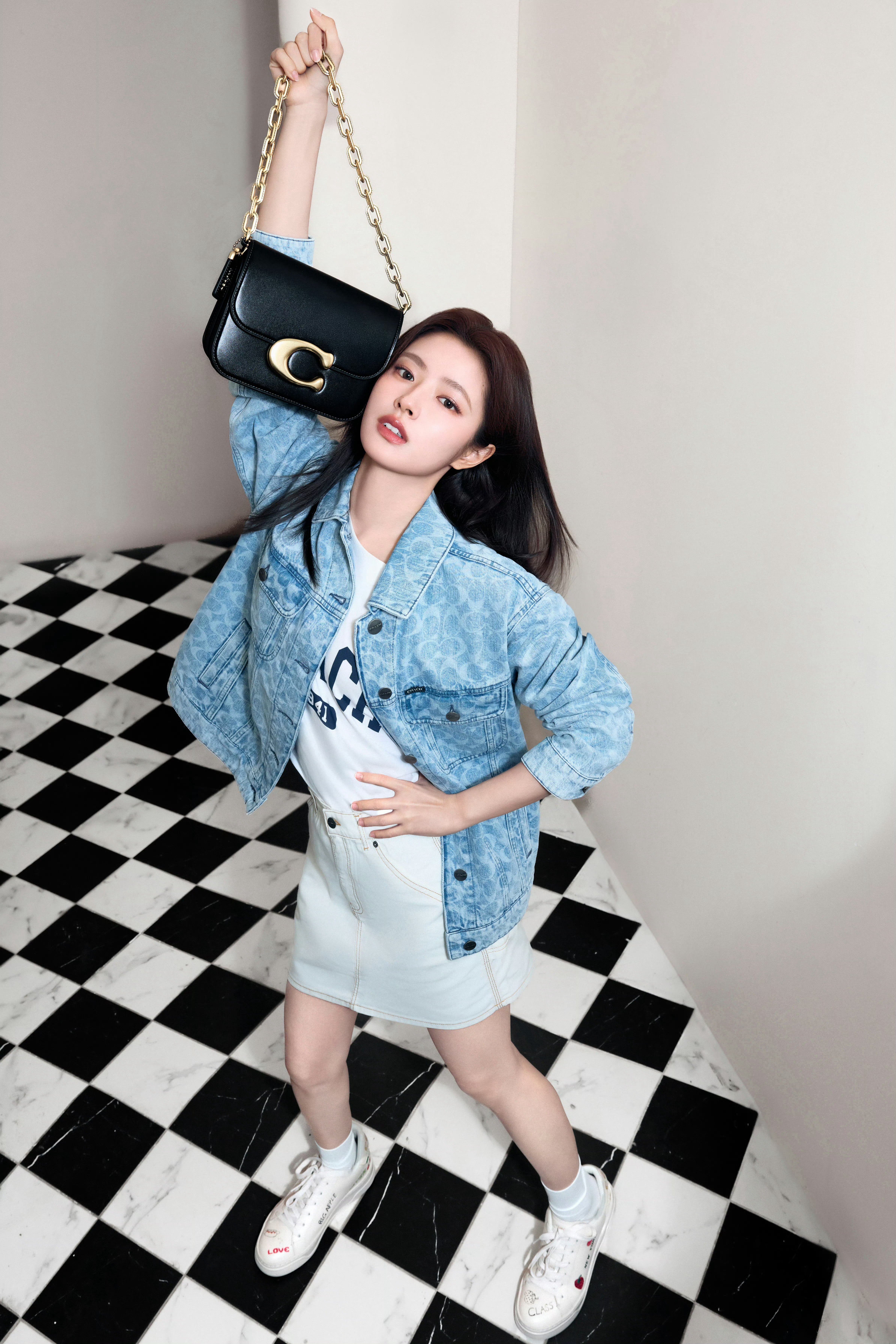 徐若晗💙🤍​​​