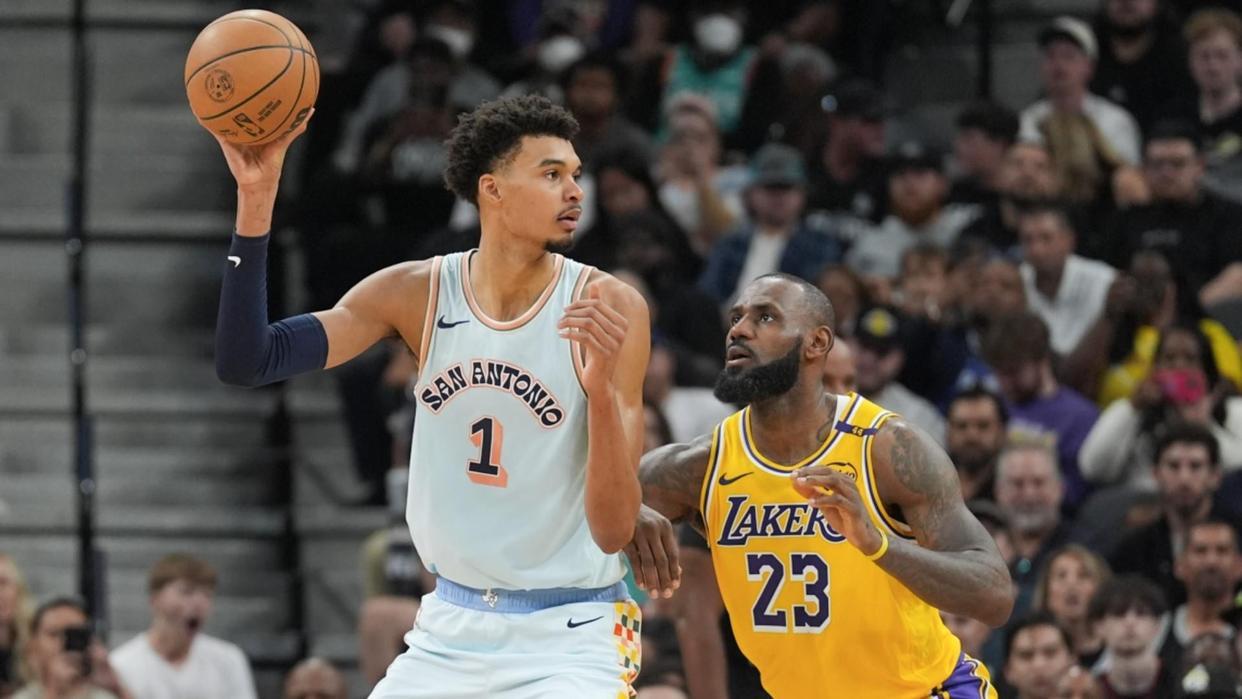 进入NBA新赛季，必定令对手头疼的是这两支球队！第一个，阵容超级豪华的76人，