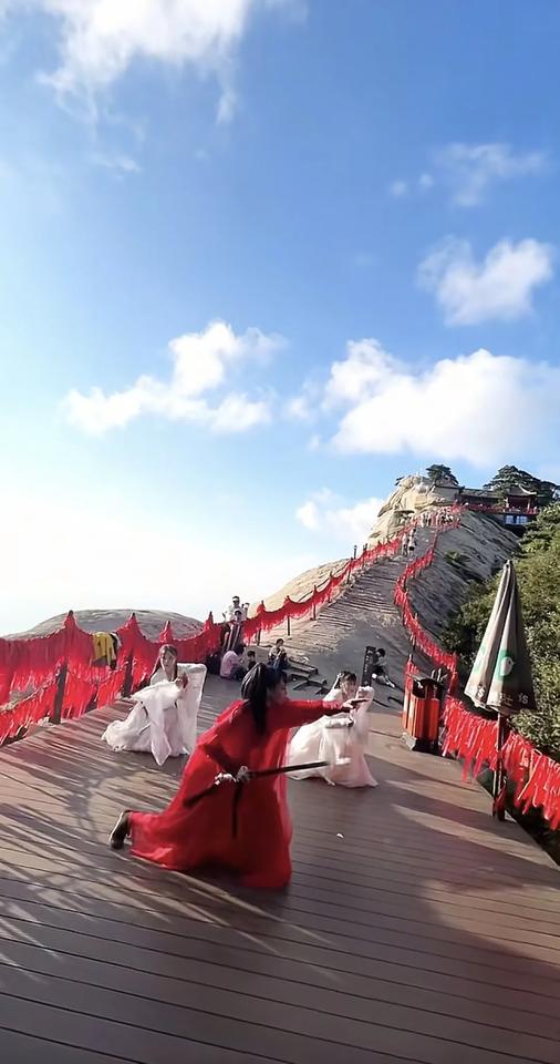 奇险天下第一山——华山，名不虚传👍华山风景华山风景欣赏