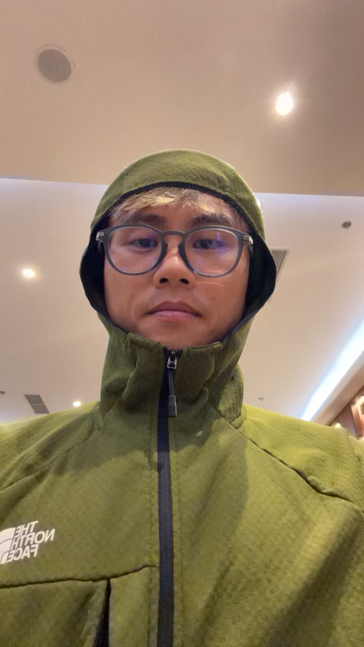 最近飞机真的坐太多了，好浪费生命的感觉