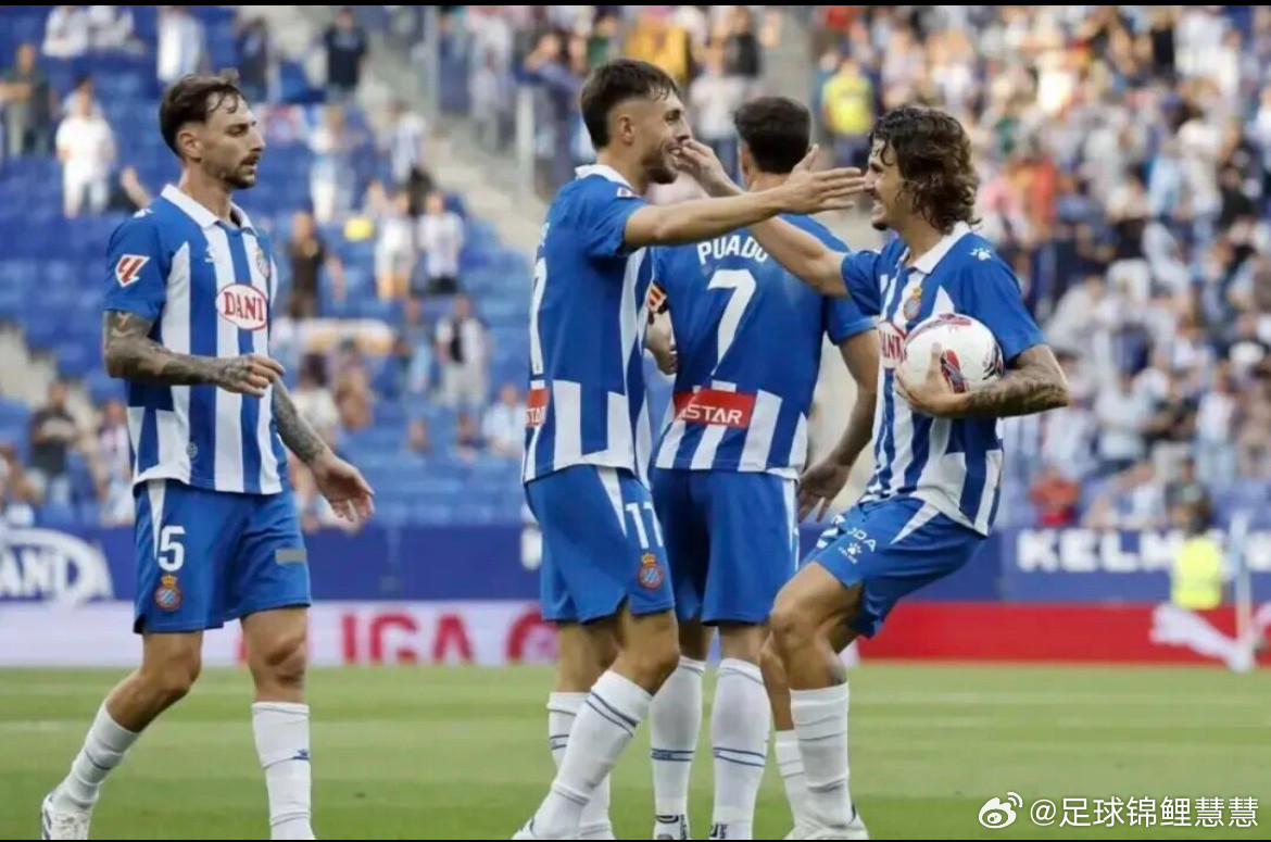 周四欧罗巴看法003斯图加特vs波尔图德甲第4迎战葡超榜首，欧联冠军直通欧