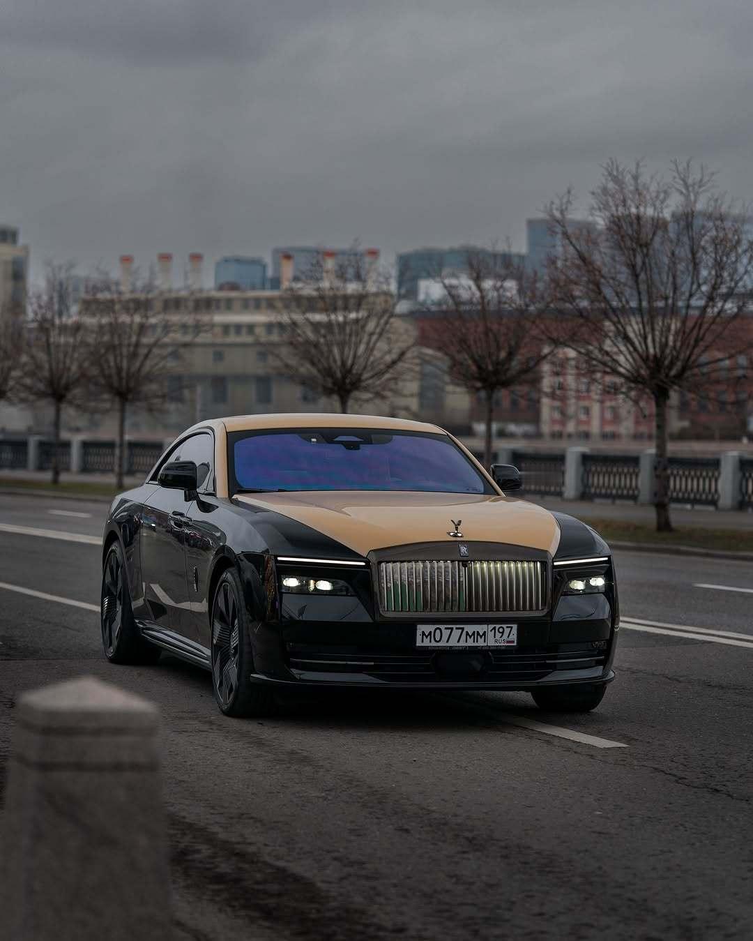 你的制裁、毫无意义全新劳斯莱斯闪灵已经空降俄罗斯莫斯科🇷🇺​​​