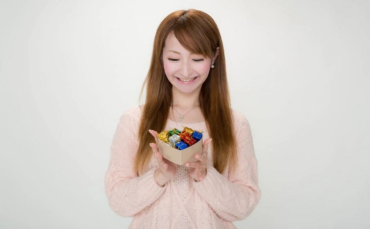关系结束后,男人还纠缠女人,可能是这几种“目的”:1.还有新鲜感,想继续玩暧昧