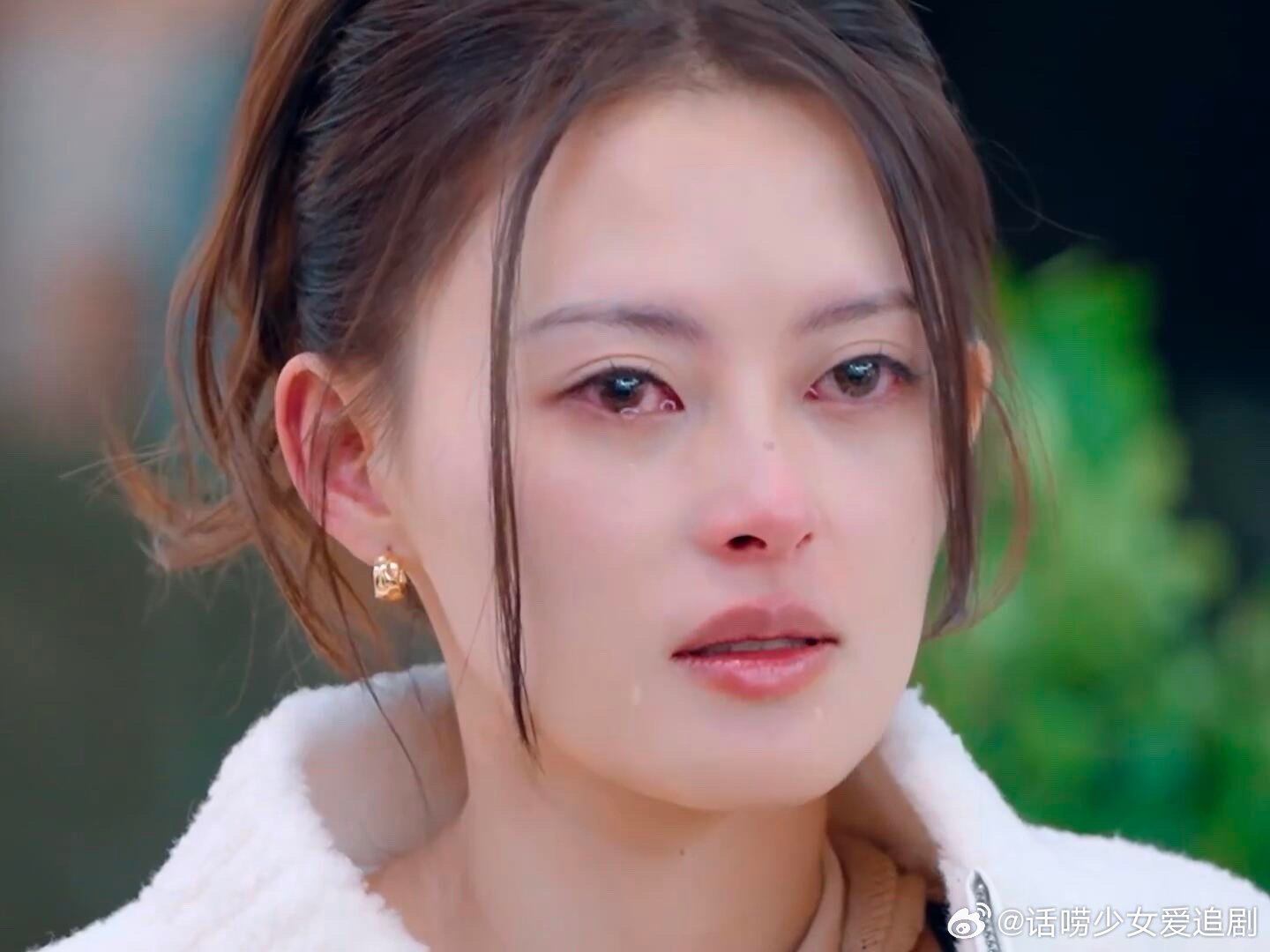 半熟恋人到底是怎么忍心让一个你明知对你有好感的女孩红着眼睛流着泪说出“感觉自己