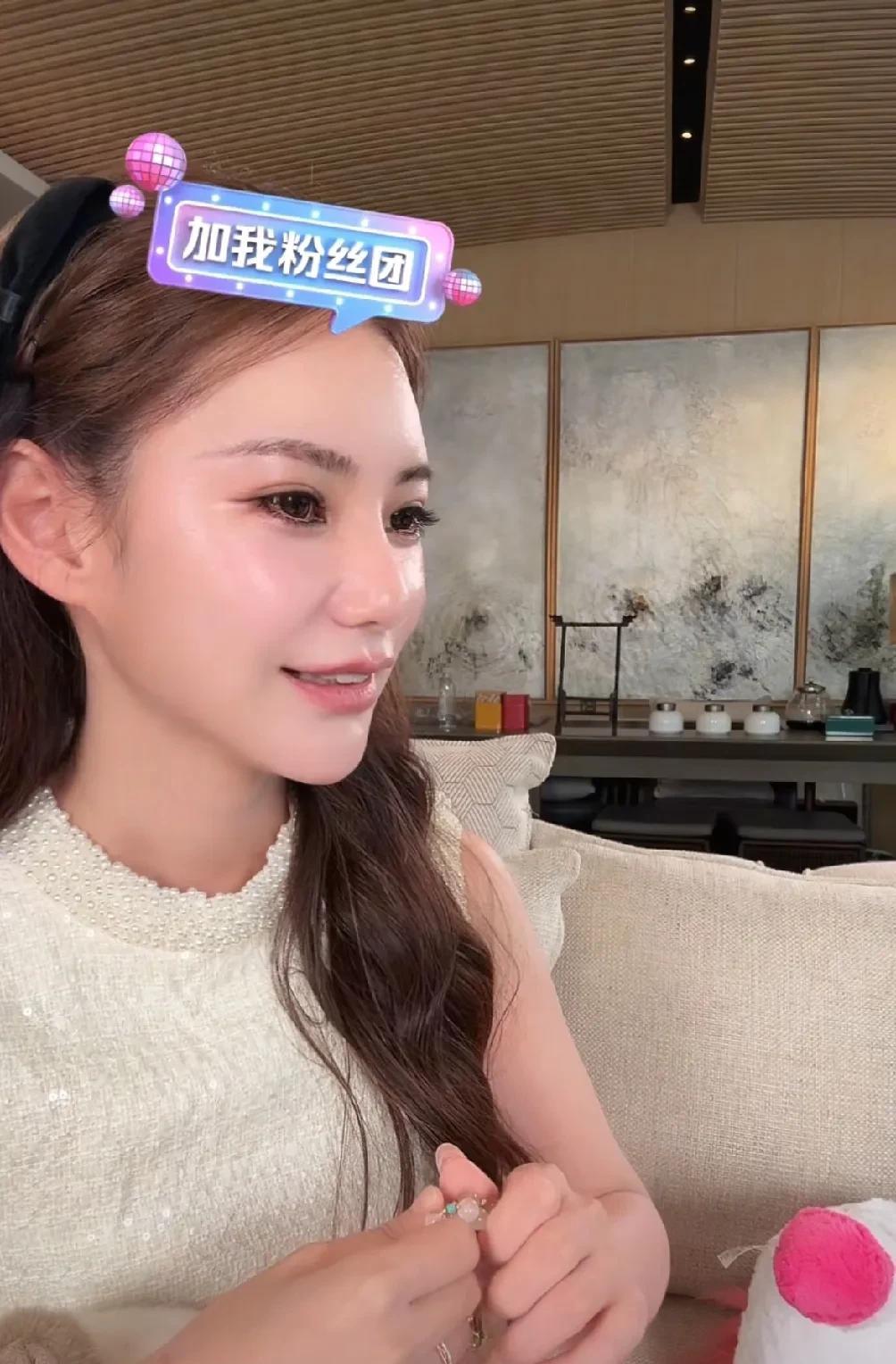 汪小菲老婆马筱梅顺利开播！马筱梅去年十月份就有了自己的直播账号，本来说过完年就