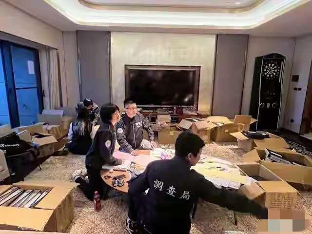 陈志大概没想到，自己在香港和台湾的资产会同时被冻结。他怎么也不会想到，香港警