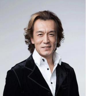 “我不要回中国，把我葬在美国吧”，2018年，李咏因病去世，然而，遗产没有留给妻
