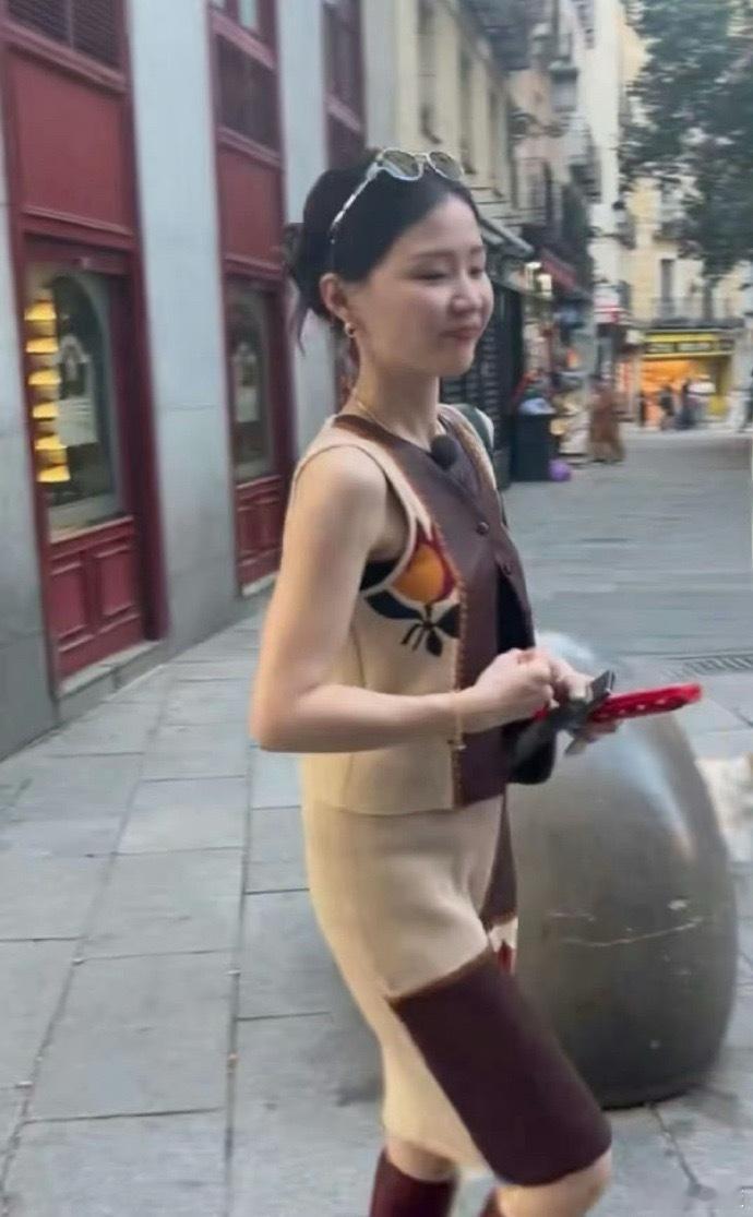金靖：不要怀疑任何一张能进娱乐圈的脸​​​
