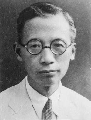 竺可桢和胡适是中学同学，年少时竺可桢瘦弱，胡适曾预言他活不过20岁。一次他们在