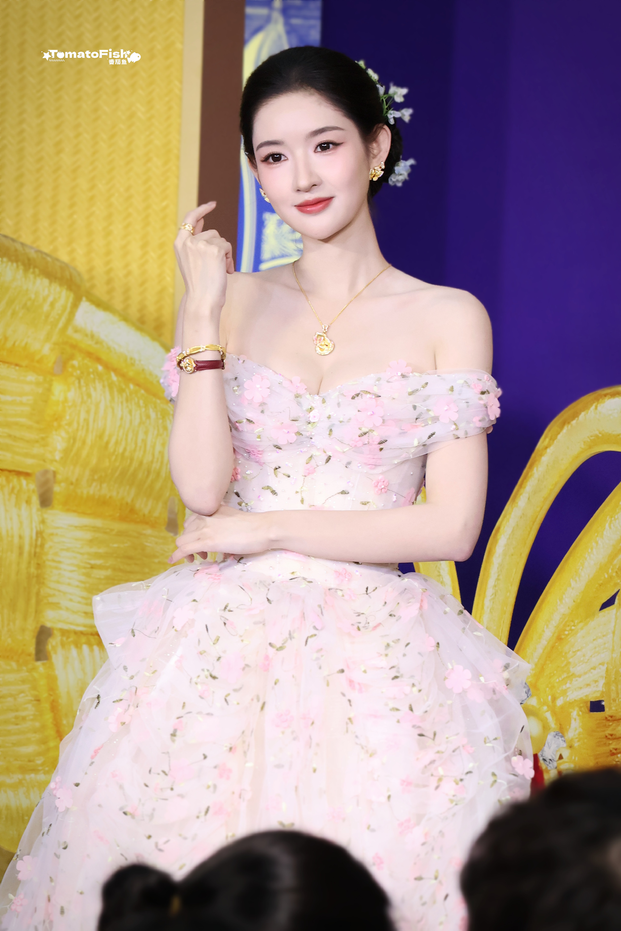 王玉雯「𝟮𝟲𝟬𝟰𝟮𝟱」莱绅通灵站台萌萌之中早已注定你是只兔子·