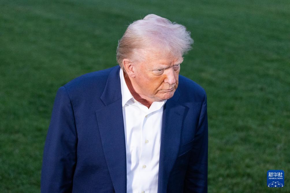 美国外交系统“大地震”，据美国政治新闻网19日报道，特朗普正在大规模解雇一批职业