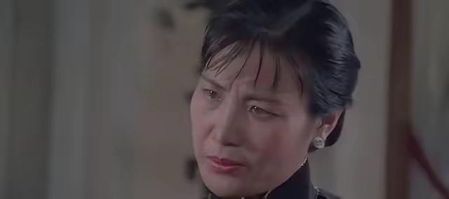 这是最接近原型的演员，其他演员都相差甚远。越早演的名人特型演员，相似度最高，