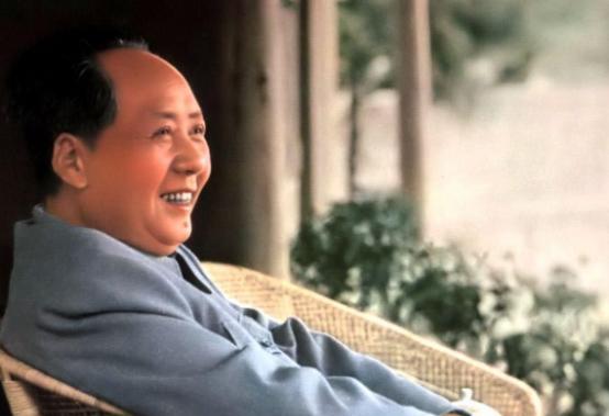 毛主席在中南海去世以后，发生了一件怪事。秘书以及工作人员表示，以前从来没有发生过