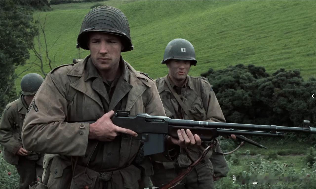 又学到一个新知识，以前听说美军没有专用轻机枪，今天看到一个朋友写的关于轻机枪的文