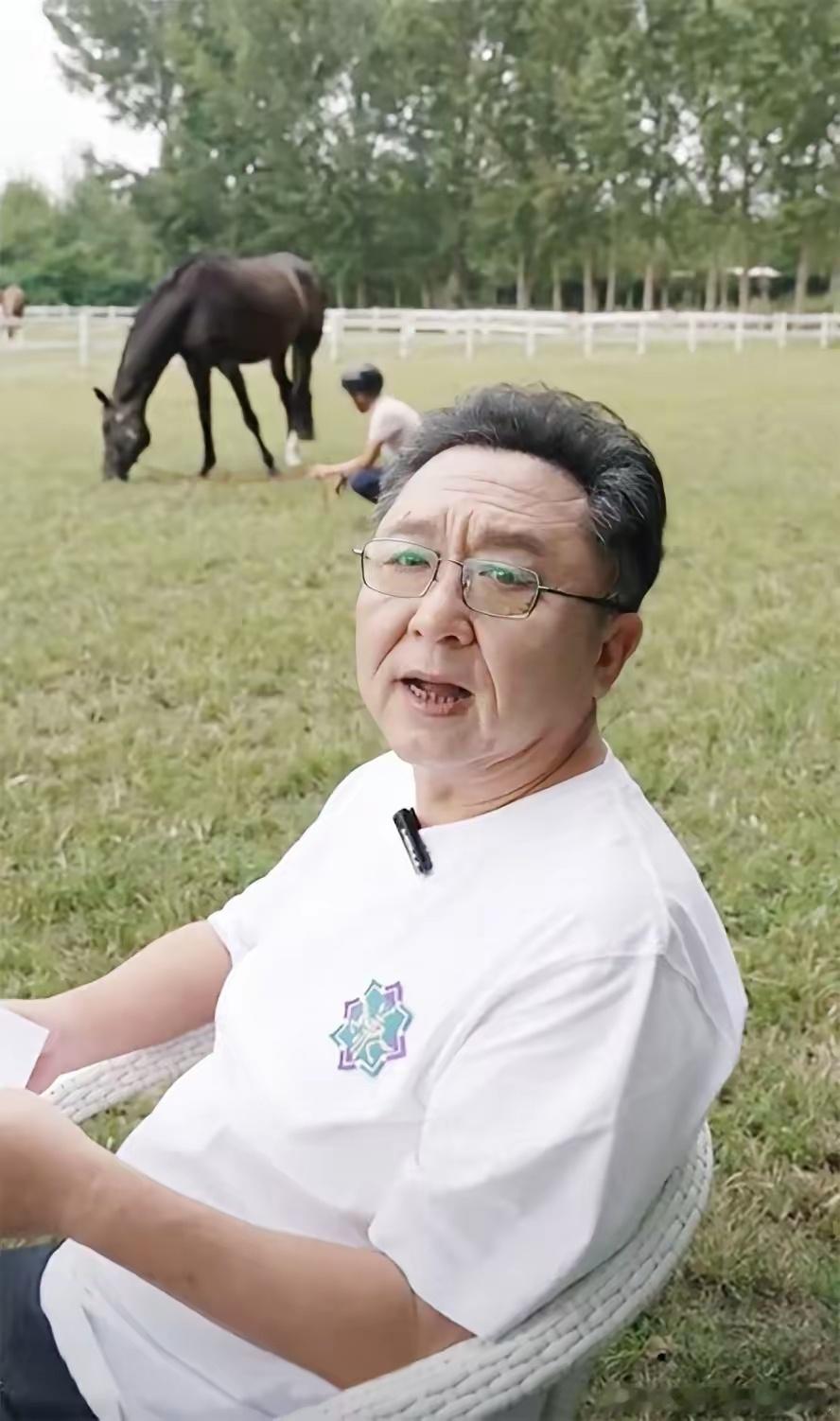 于谦不表态我不意外，郭麒麟不站队我也不意外。唯独让我没想到的是，这么多年过去再遇