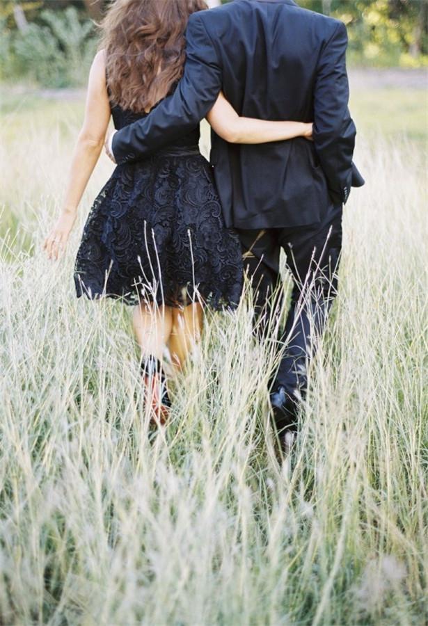 标题：爱到“崩溃”也不放手？真正的爱，就是“累了也不弃”的那份坚持！朋友们，