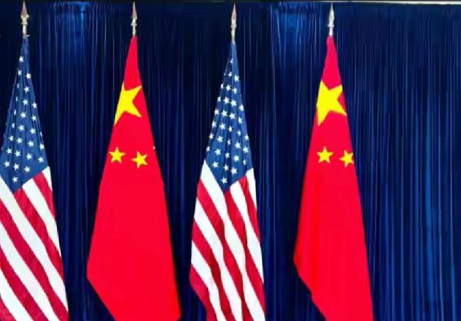 中美会晤结束后,日韩破防了,特朗普不仅走了一段路亲自送中方上车,还特别邀请中