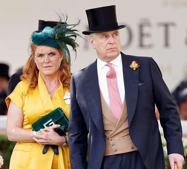 得不偿失！莎拉原本想抱大腿，没成想安德鲁靠不住呀身为前王妃，原来安德鲁的前妻，