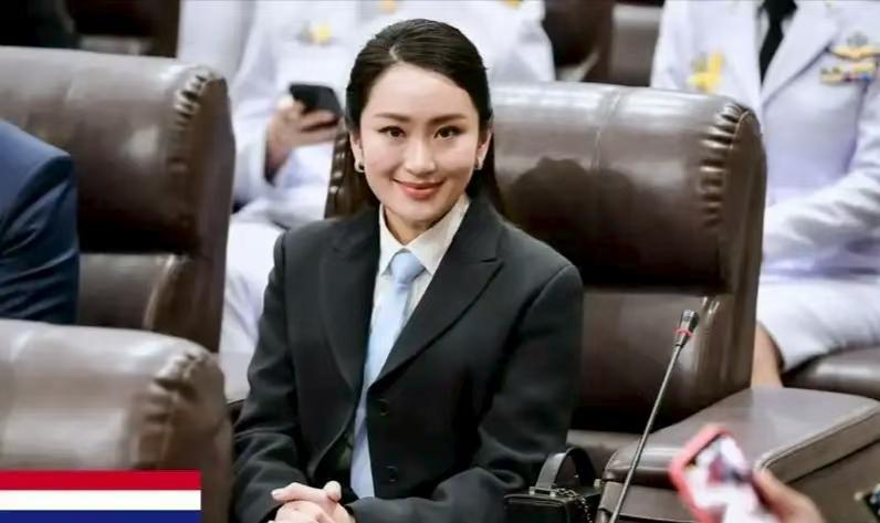 只差27票，佩通坦这回赌对了，复职归位不是假设，泰国给中方送礼。佩通坦交付书面说