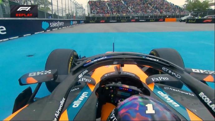 F1加拿大大奖赛正赛，安东内利成功夺冠，完成四连冠壮举！[手指比...