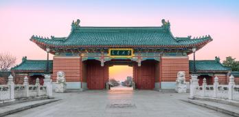 一、这是一所“就业导向特别明确”的上海公办工科院校如果你问我上海工程技术大学最