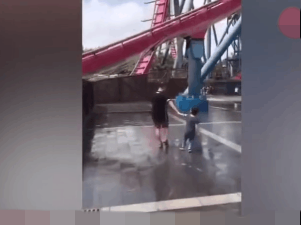 实拍: 让中国爸爸带孩子的下场, 网友: 如果生孩子不是为了玩, 那将毫无意义