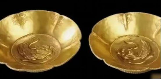 商人魏先生2015年到澳大利亚出差，看见了一对辽代金碗，他花300万买回来，当时