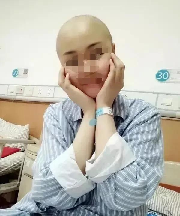 癌症太可怕了，现在患癌的人太多了，这样下去每家都有患者，跟感冒似的普遍了，无数人