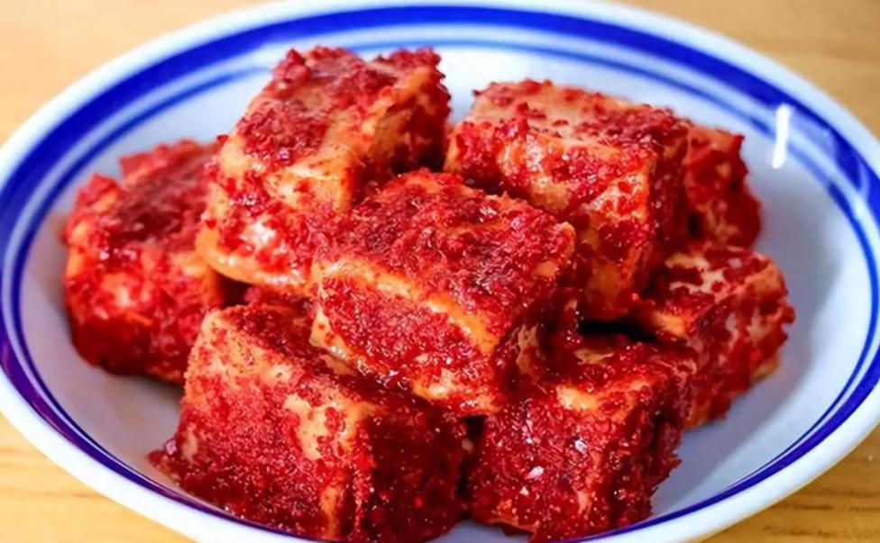 64岁的李大姐，早餐总少不了一块腐乳配粥，这习惯一坚持就是五年。可最近体检时，