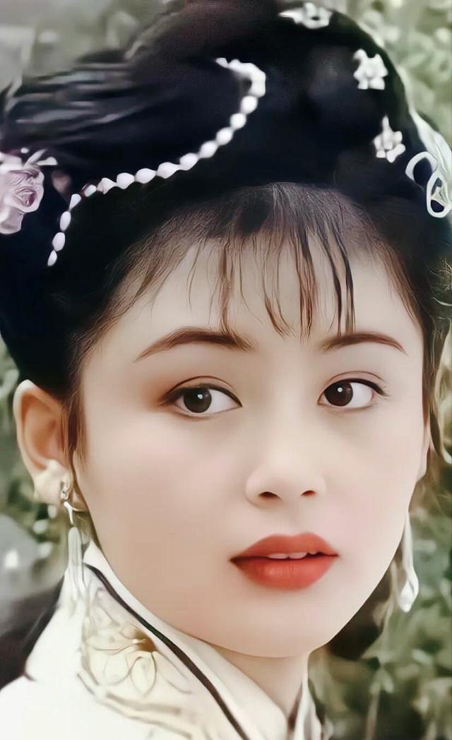 古时，一对夫妻感情很好，可惜婚后不到一年，丈夫就娶了婢女为妾，而且逐渐疏远妻子！