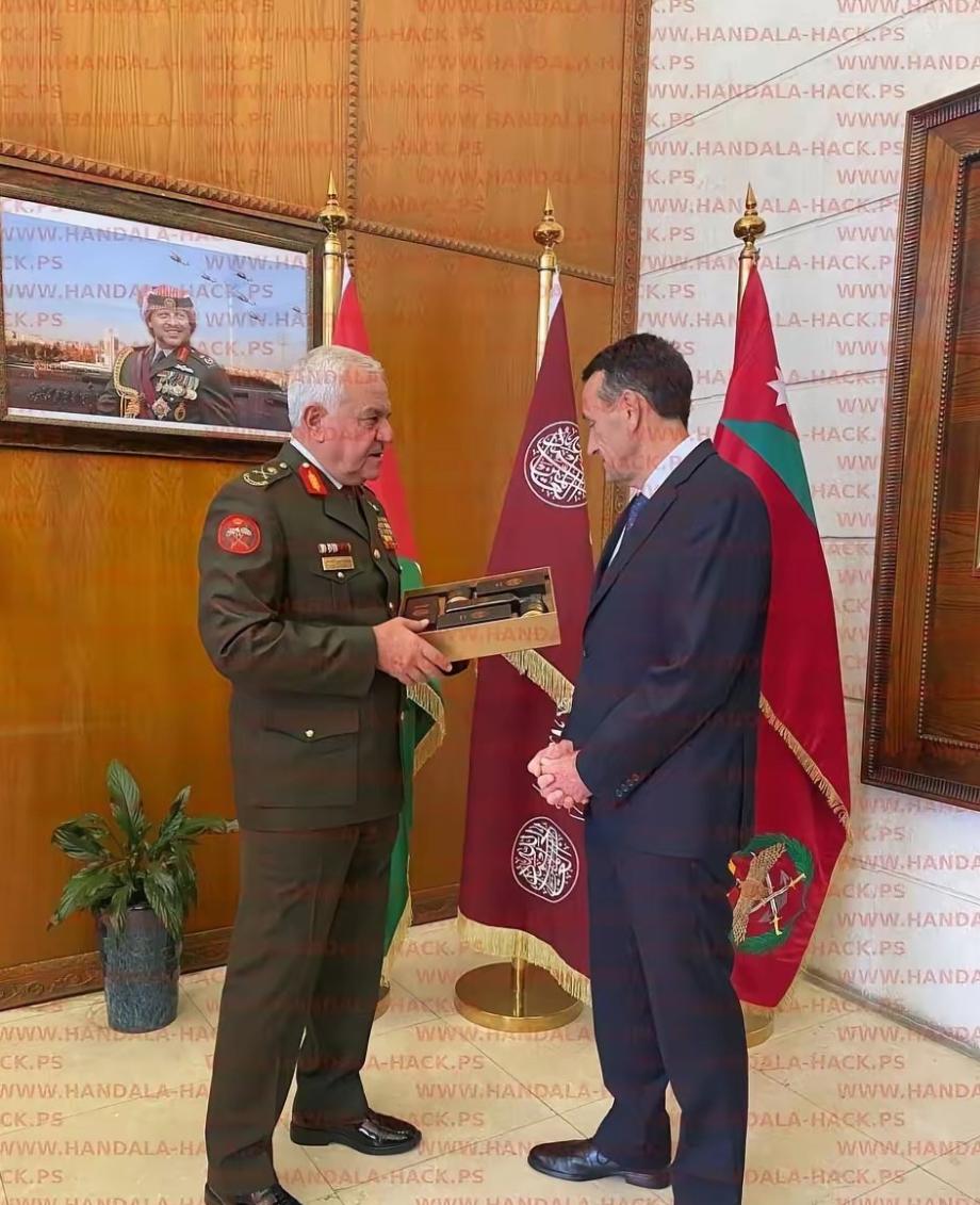 伊朗黑客刚刚发布了一张照片！伊朗关联的汉达拉黑客团队刚甩出一张照片，直接把全