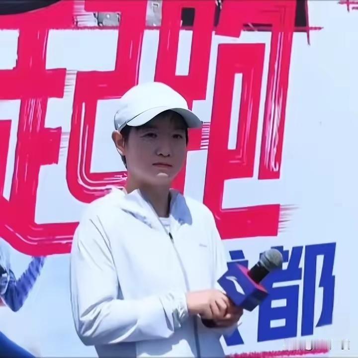 6月16号，莎莎参加李宁活动，都说奋斗的人自带光芒，一点不假！莎莎咋看都透露着一