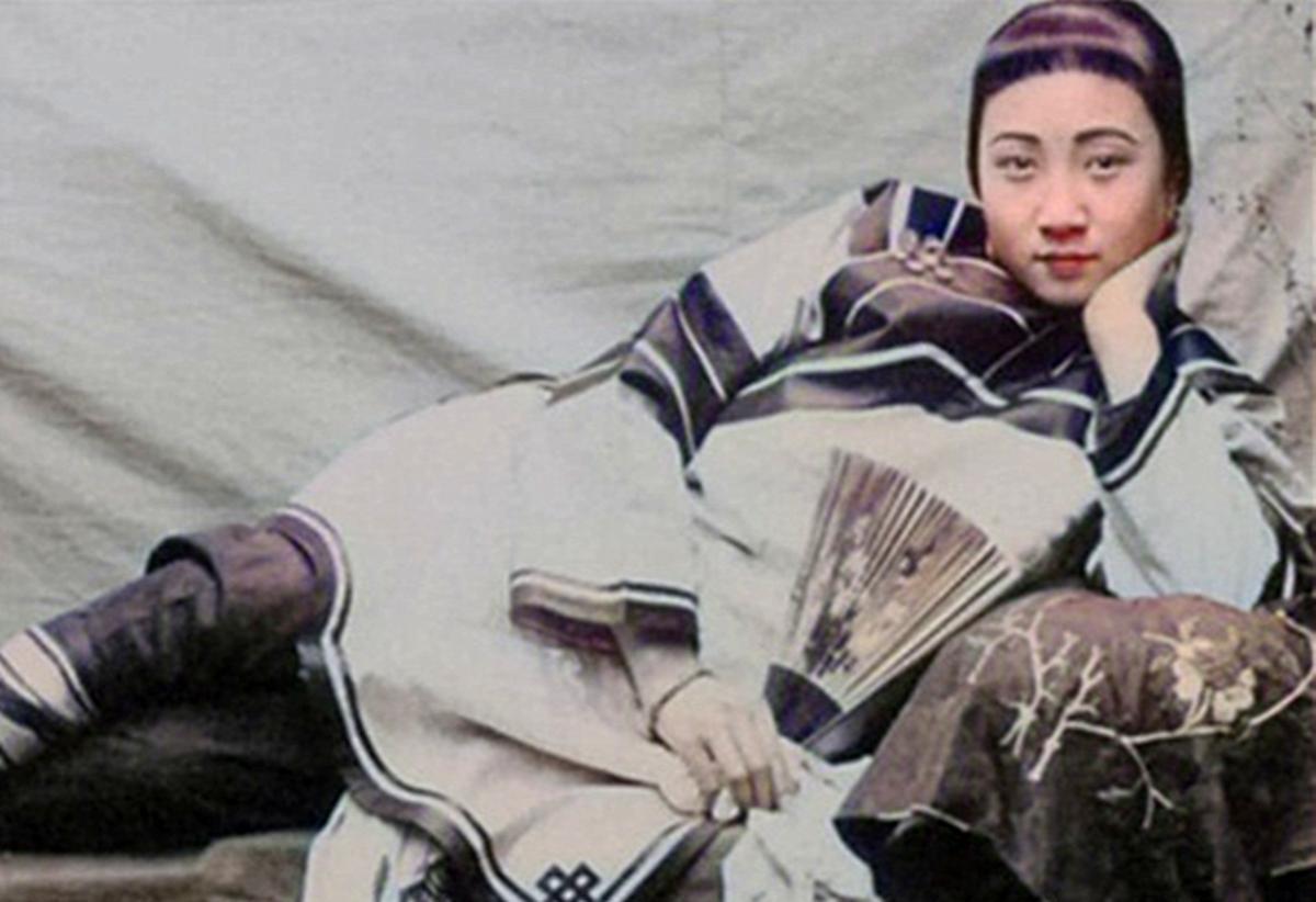 话说乾隆三十二年，一桩因奸情而引发的命案发生在江西安义县。谁也没料到，这场起