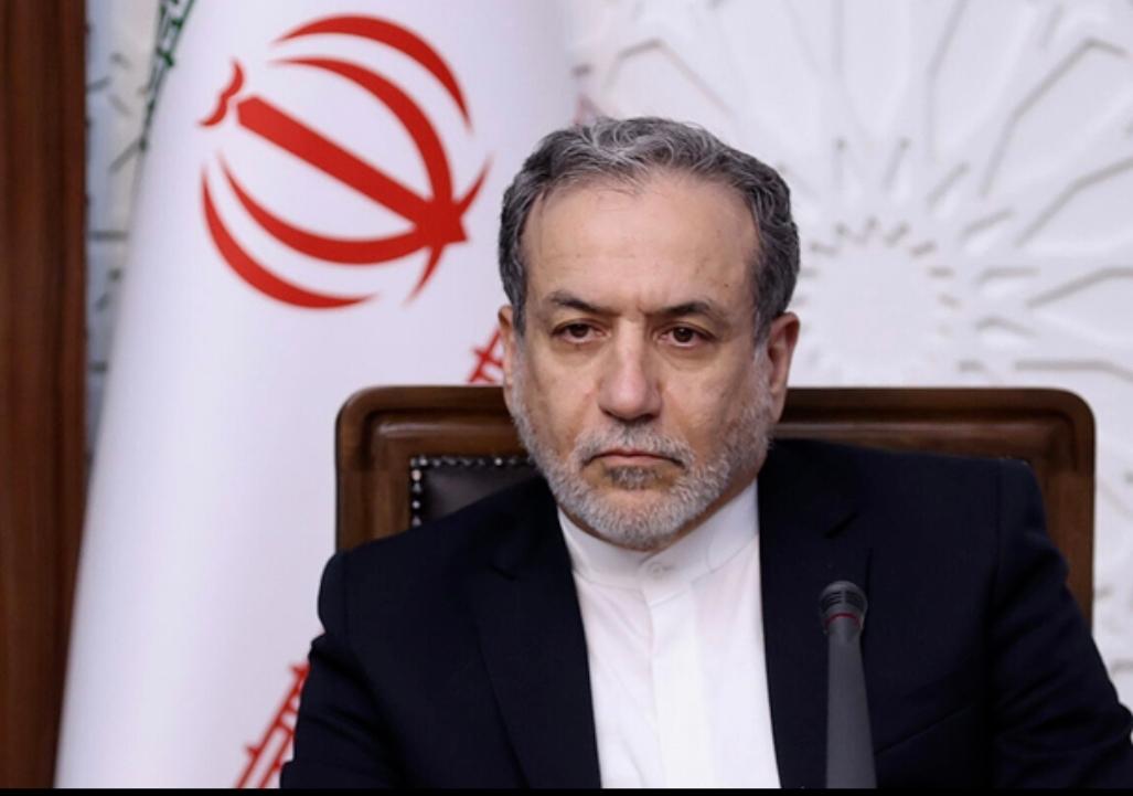 伊朗外长阿拉格齐刚刚（北京时间4月21日7点）写道：“德黑兰警告称，不会在‘威胁