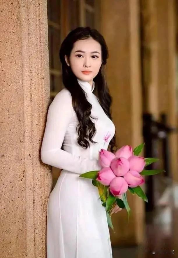 为啥那么多老外一窝蜂往越南跑！难道真只是冲着当地女孩子来的吗，背后藏着多少现实真