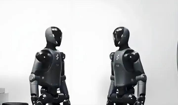 人形机器人迎来拐点，投资人涌向人形机器人零部件公司。2025世界人工智能大会（