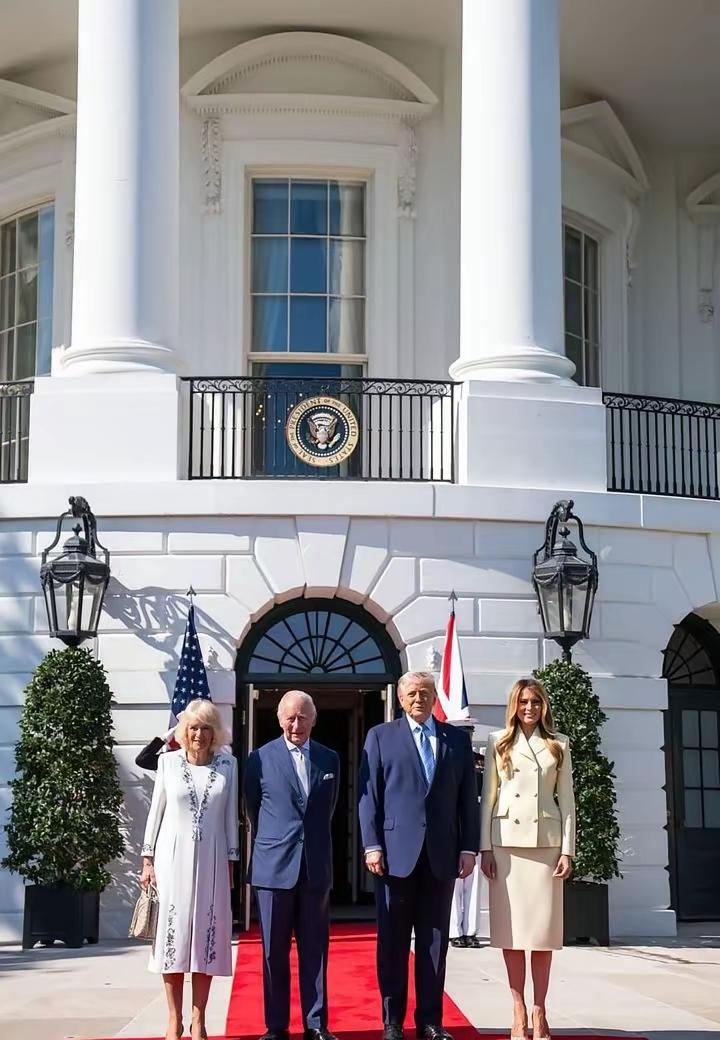 ​近日，英国国王查尔斯和王后来到了美国，和特朗普相应的会晤。看上去，特朗普非常的