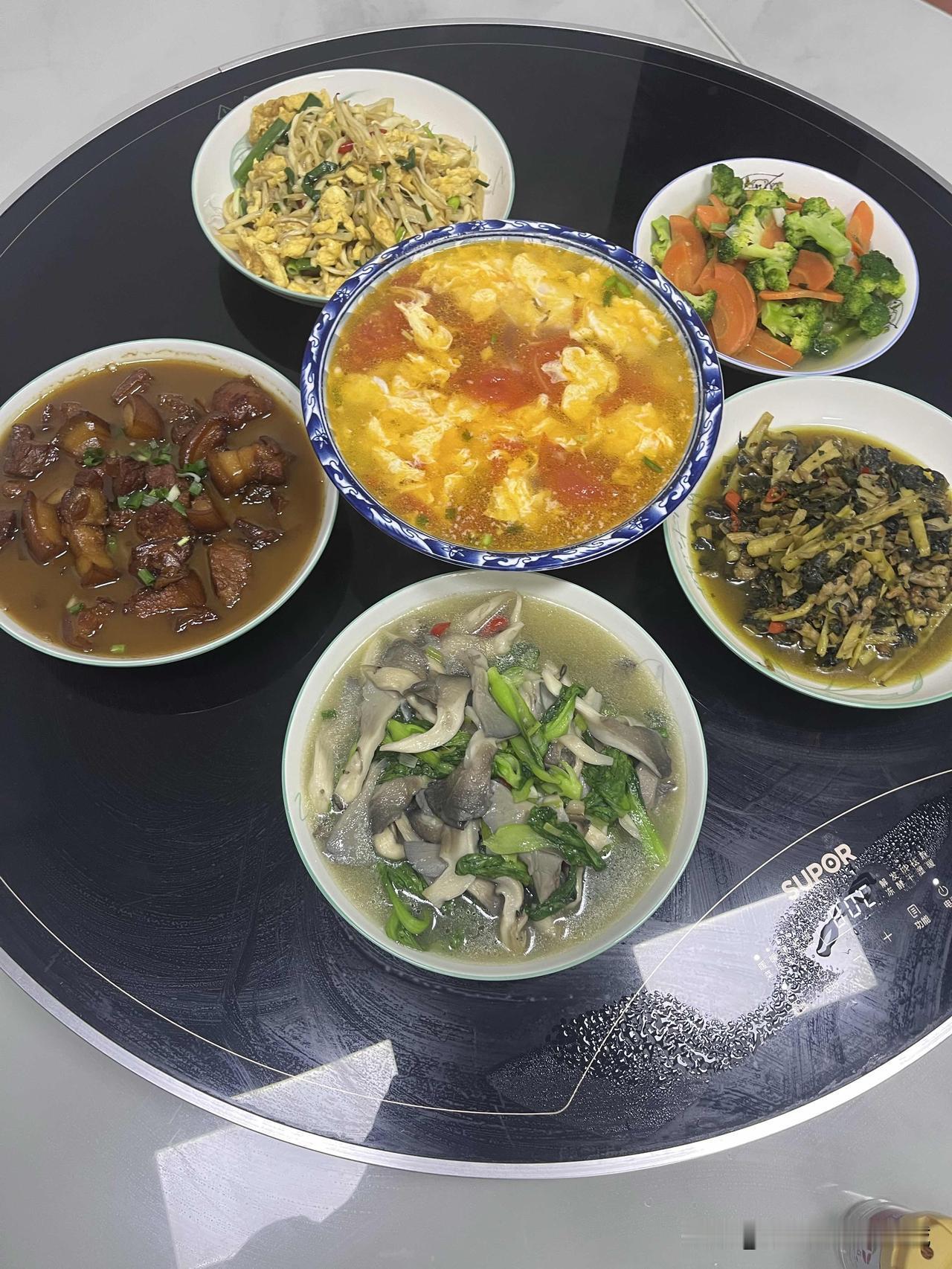 帮衬不懂得感恩的人，等于自寻烦恼。邻居二刚眼看30出头，虽有老婆孩子，但日子