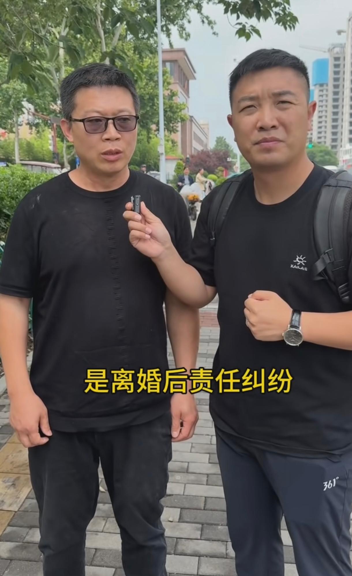 大家发现了没有？这个老姜其实长得很帅，一表人才。但是呢，他有一个致命的缺点那就是