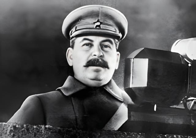 1945年6月，斯大林几乎是用威胁的口吻告之宋子文：“外蒙古必须独立，倘若中国不